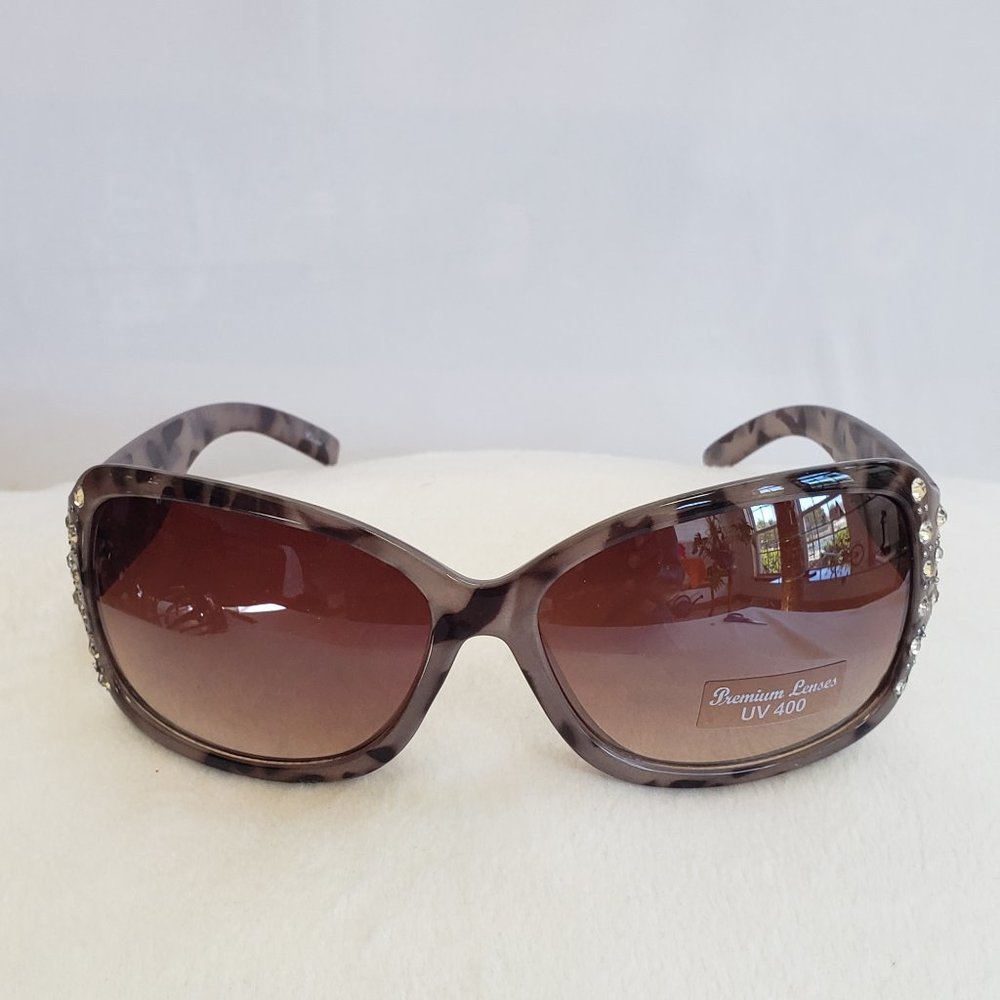 EdensCloset Exclusive Sunglasses